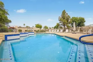 Photo #4: 7040640 Listing