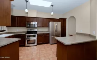 Photo #6: 7040640 Listing