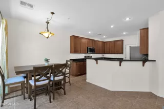 Photo #6: 7040774 Listing 