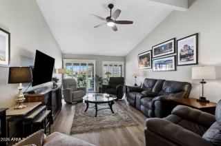 Photo #3: 7040807 Listing