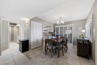 Photo #6: 7040807 Listing