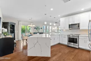 Photo #1: 7041033 Listing