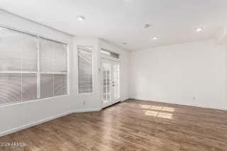 Photo #5: 7041090 Listing 