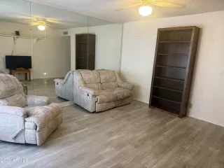 Photo #2: 7041210 Listing