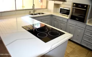 Photo #6: 7041599 Listing