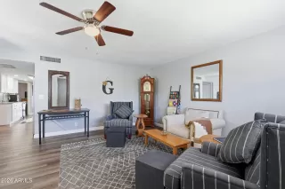 Photo #5: 7041678 Listing 