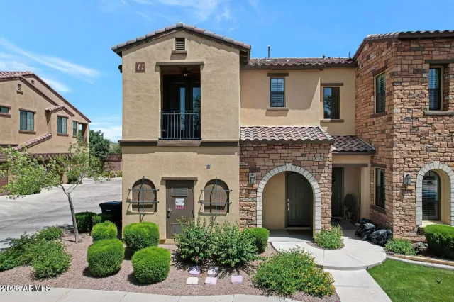 MLS: 7041752 Condo For Sale