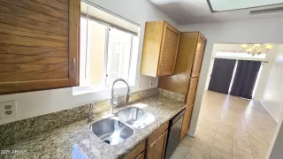 Photo #5: 7041783 Listing
