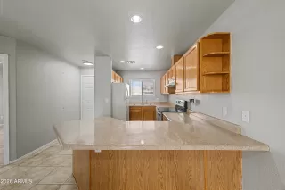 Photo #4: 7041857 Listing
