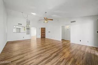 Photo #5: 7041955 Listing