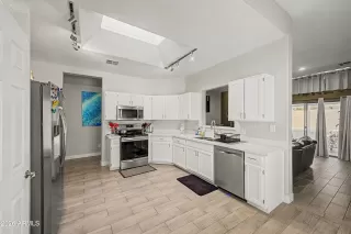Photo #2: 7041956 Listing