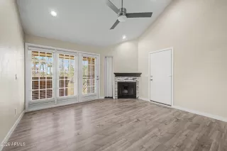 Photo #6: 7041981 Listing