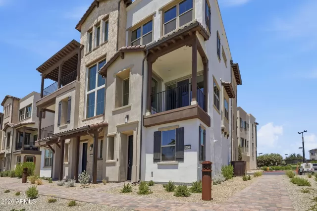 MLS: 7042020 Condo For Sale