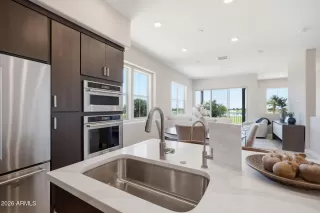 Photo #5: 7042020 Listing