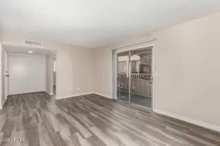 Photo #4: 7042084 Listing