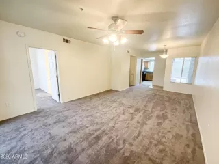 Photo #4: 7042209 Listing