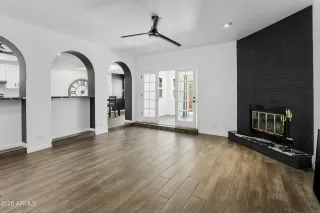 Photo #3: 7042990 Listing