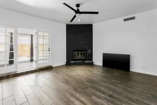 Photo #4: 7042990 Listing