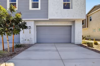 Photo #1: 7043003 Listing