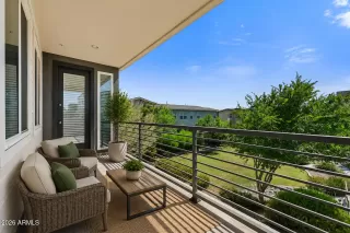Photo #2: 7043057 Listing