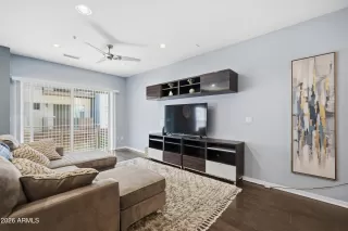 Photo #5: 7043083 Listing