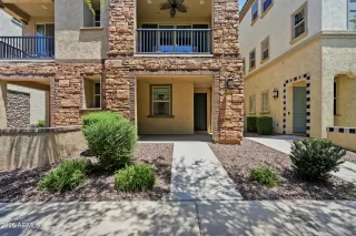 Photo #2: 7043310 Listing