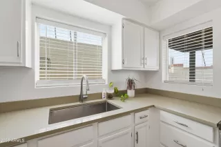Photo #4: 7043465 Listing