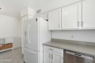 Photo #5: 7043465 Listing