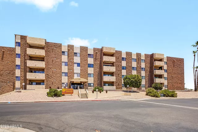 MLS: 7043487 Condo For Sale
