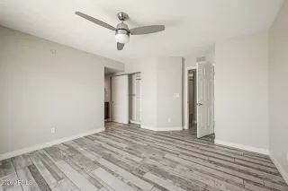 Photo #6: 7043615 Listing