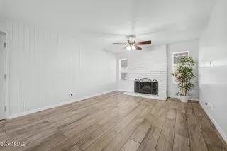 Photo #3: 7043705 Listing