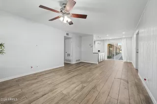 Photo #6: 7043705 Listing