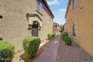 Photo #6: 7043885 Listing