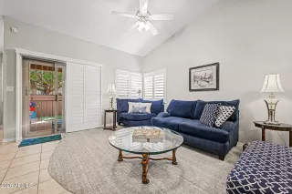 Photo #5: 7044550 Listing