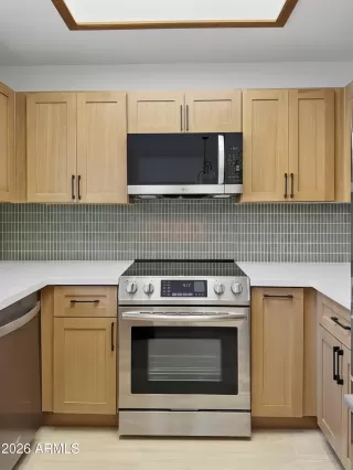 Photo #5: 7044582 Listing 