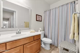 Photo #4: 7044642 Listing