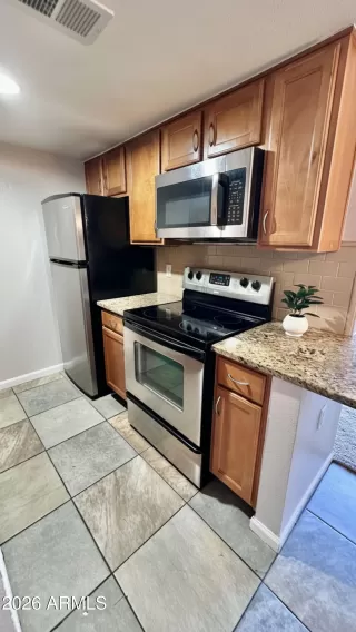 Photo #3: 7044756 Listing 