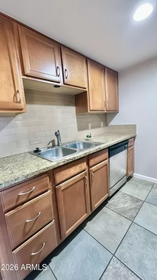 Photo #4: 7044756 Listing 
