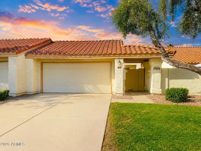 MLS: 7044985 Condo For Sale