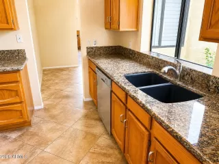 Photo #4: 7044985 Listing