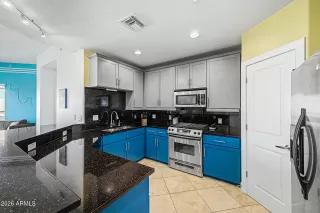 Photo #5: 7045008 Listing 