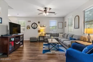 Photo #4: 7045015 Listing