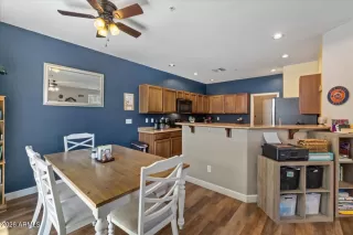 Photo #5: 7045015 Listing