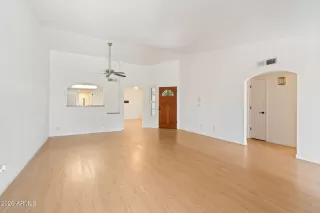 Photo #5: 7045141 Listing 