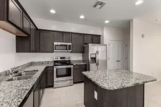 Photo #5: 7045493 Listing