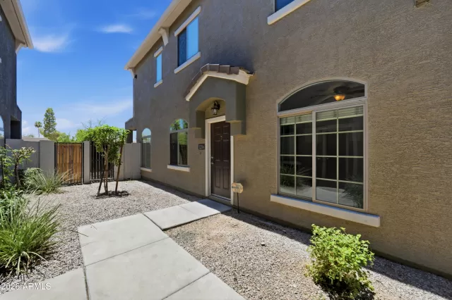 MLS: 7045992 Condo For Sale