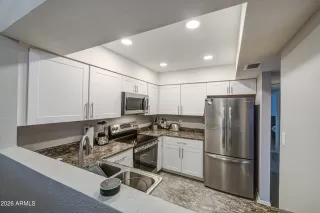 Photo #5: 7046953 Listing 