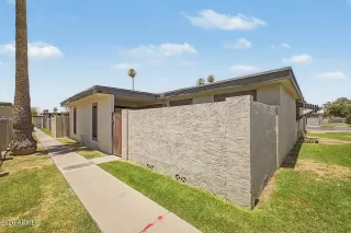 Photo #2: 7047054 Listing 
