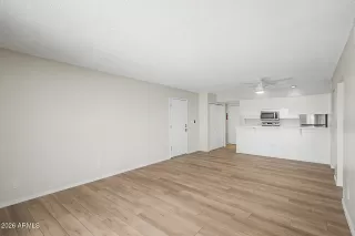 Photo #5: 7047067 Listing 