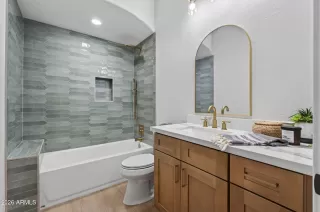 Photo #2: 7047165 Listing 